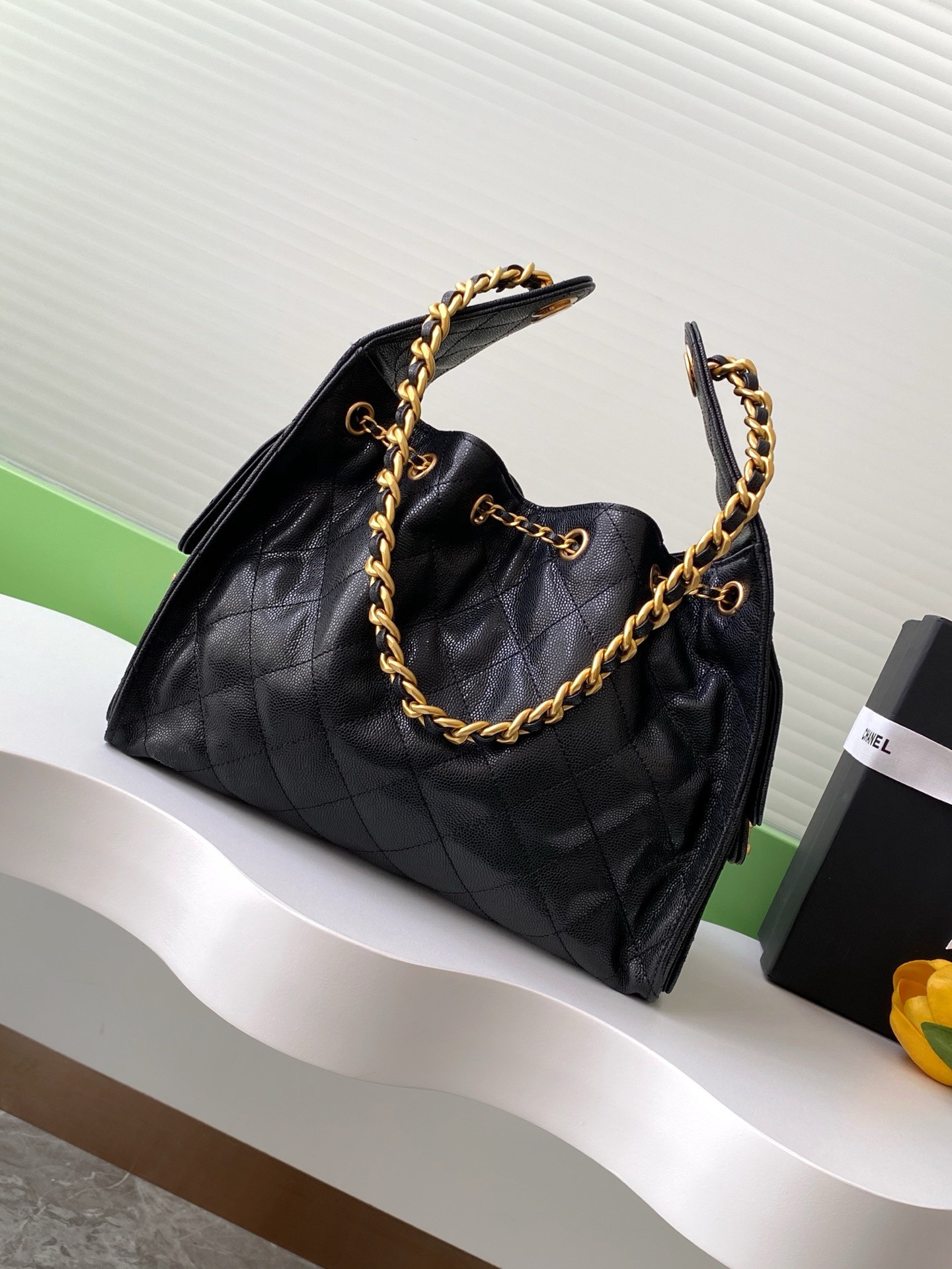 Ch*el 25c bucket bag 30x26x14cm