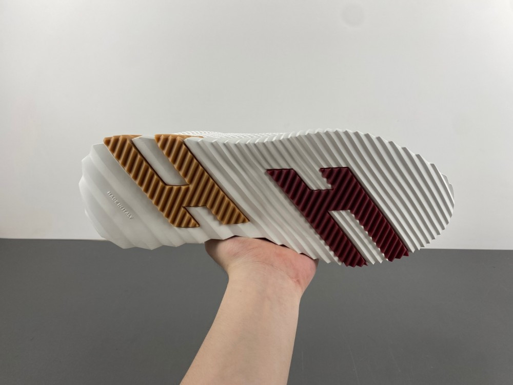 ua H**me5 bouncing sneaker