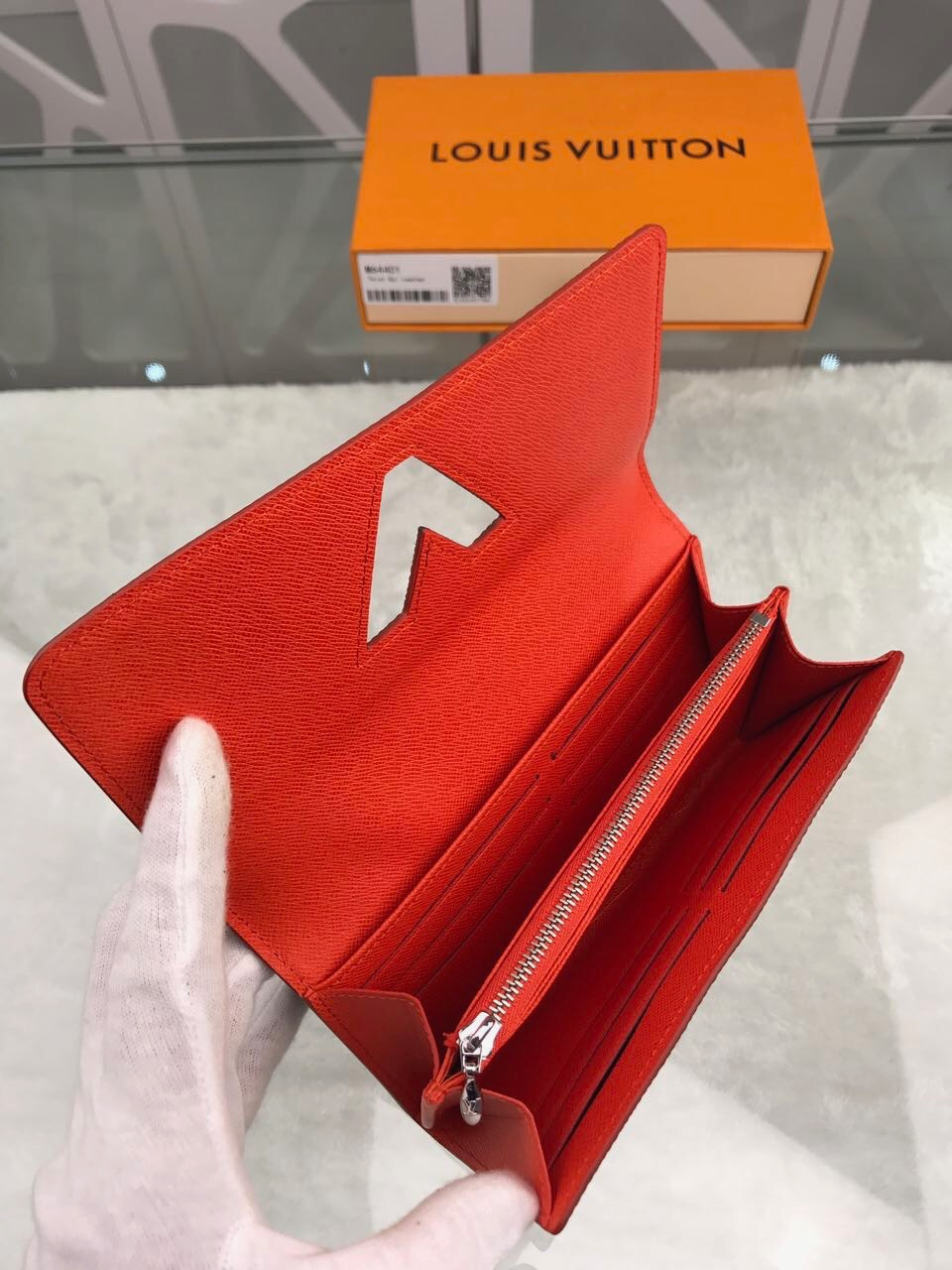 TWIST WALLET M64401