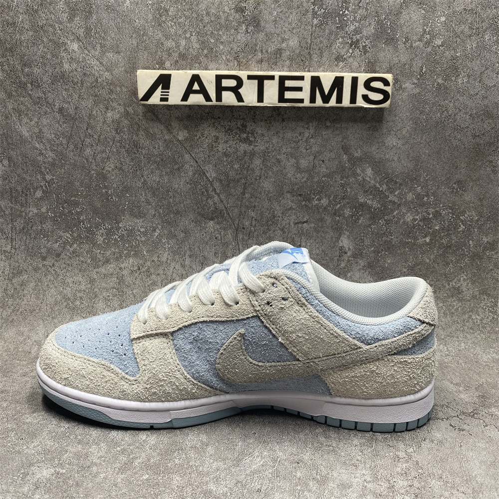 NIKE WMNS DUNK LOW