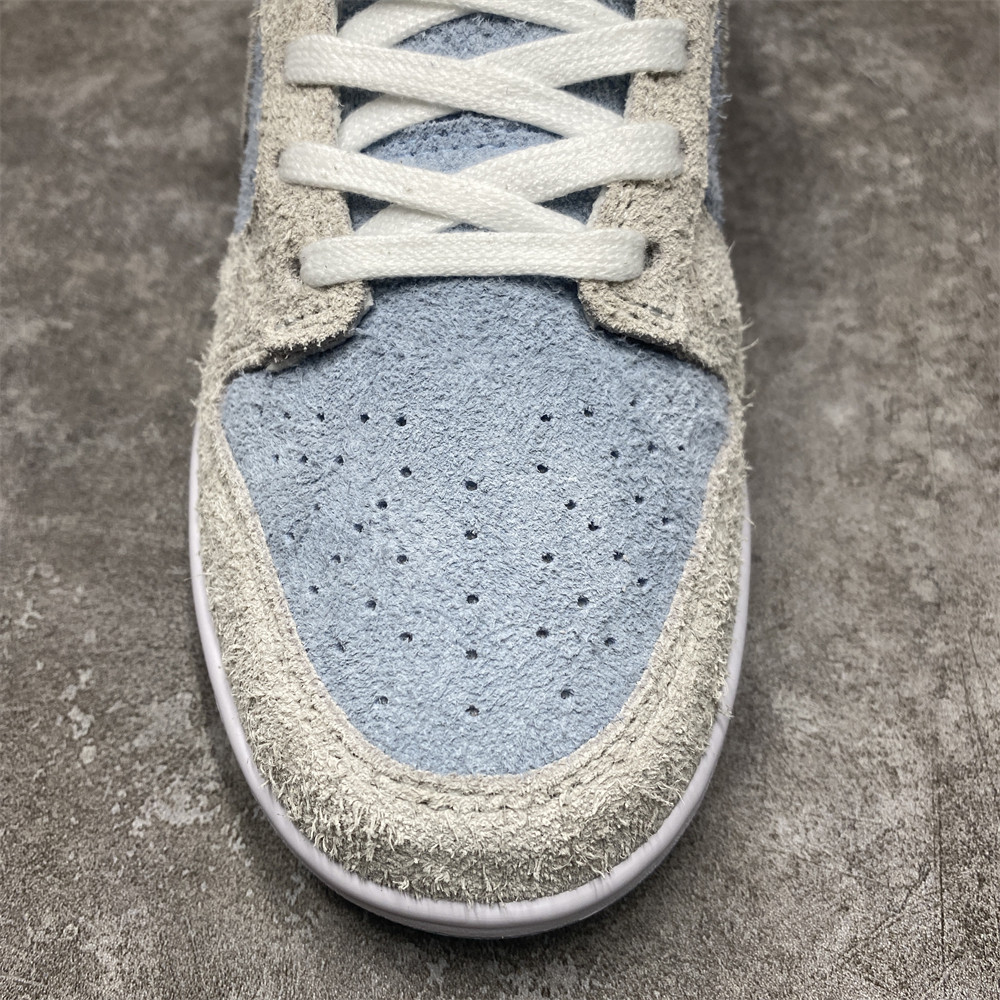 NIKE WMNS DUNK LOW