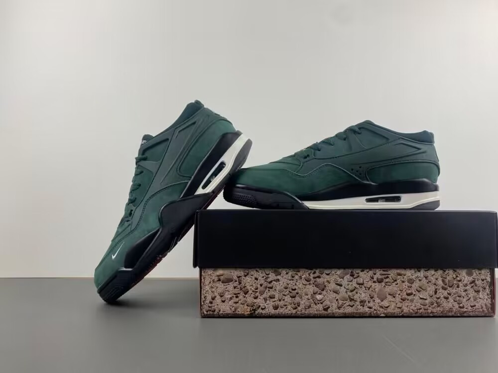 UA Jordan 4 RM SP Nigel Sylvester Grandma