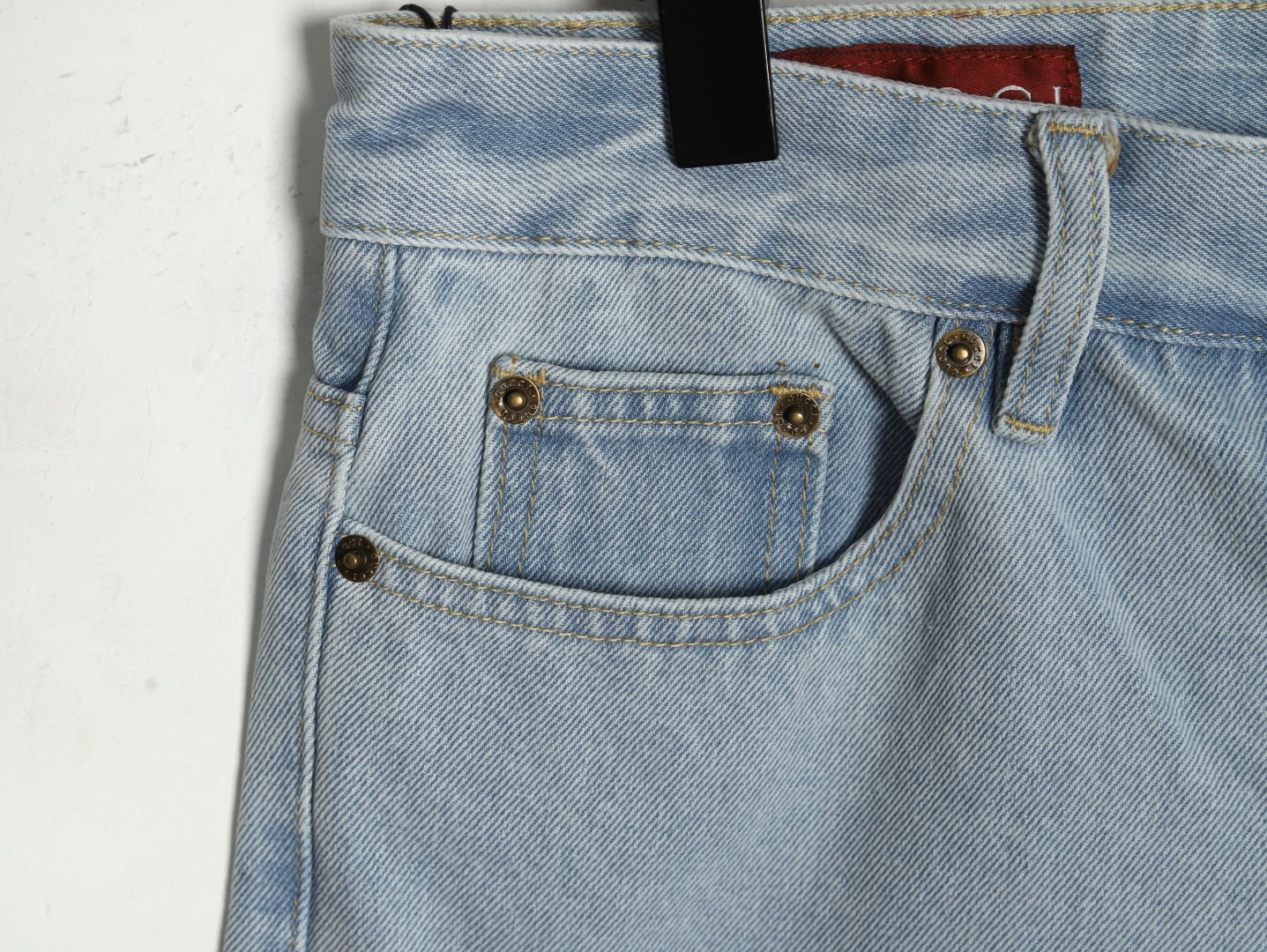 G*u*i guc shorts