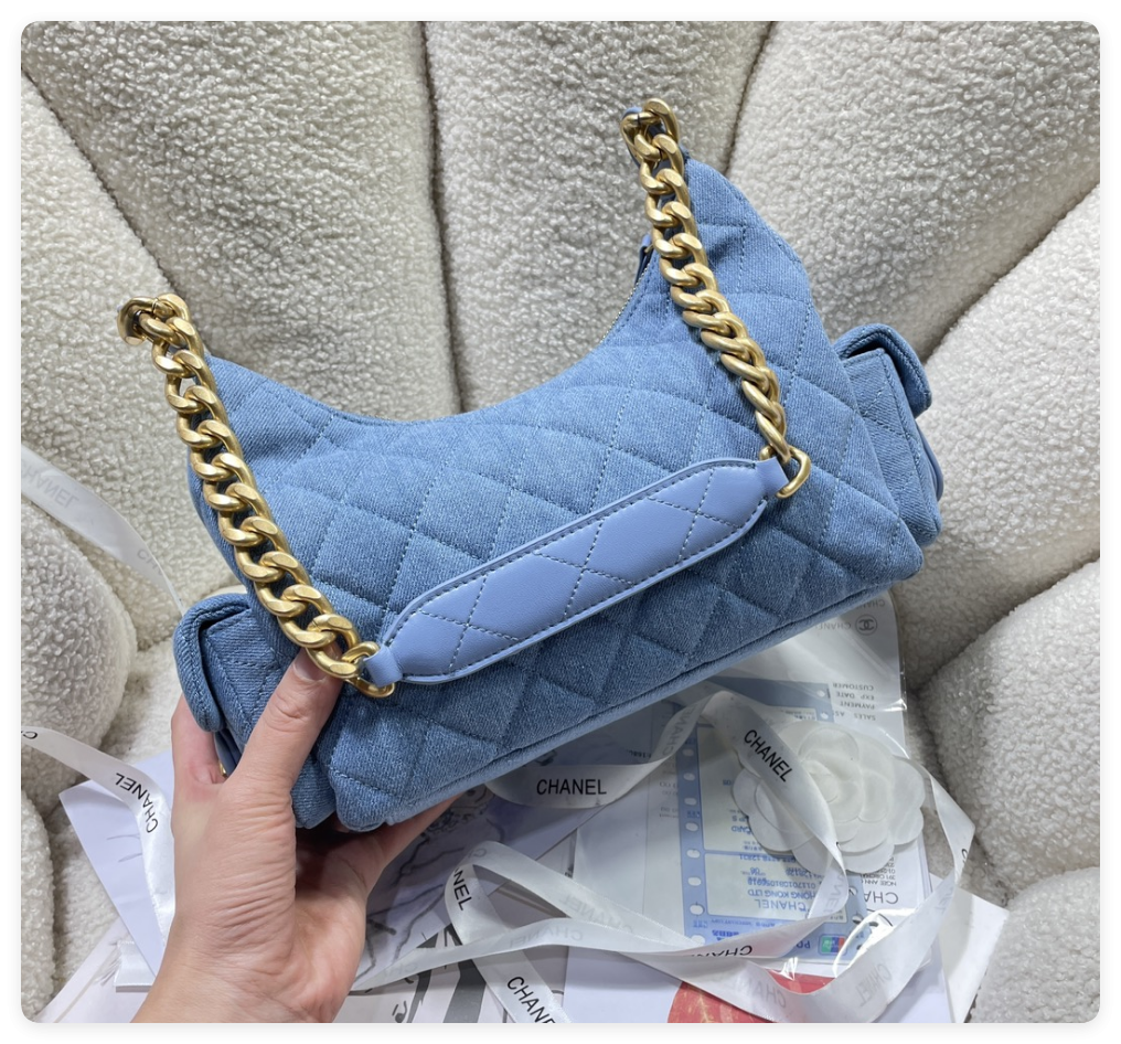 Ch*el cruise 2024/25 large hobo bag washed denim & gold-tone metal blue 22x 31x 15cm
