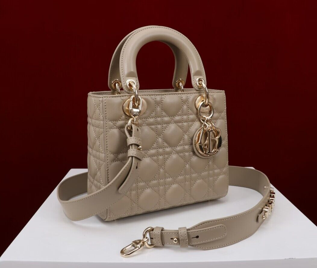 small lady D*or my abcD*or bag sand colored 20 x 17 x 8 cm