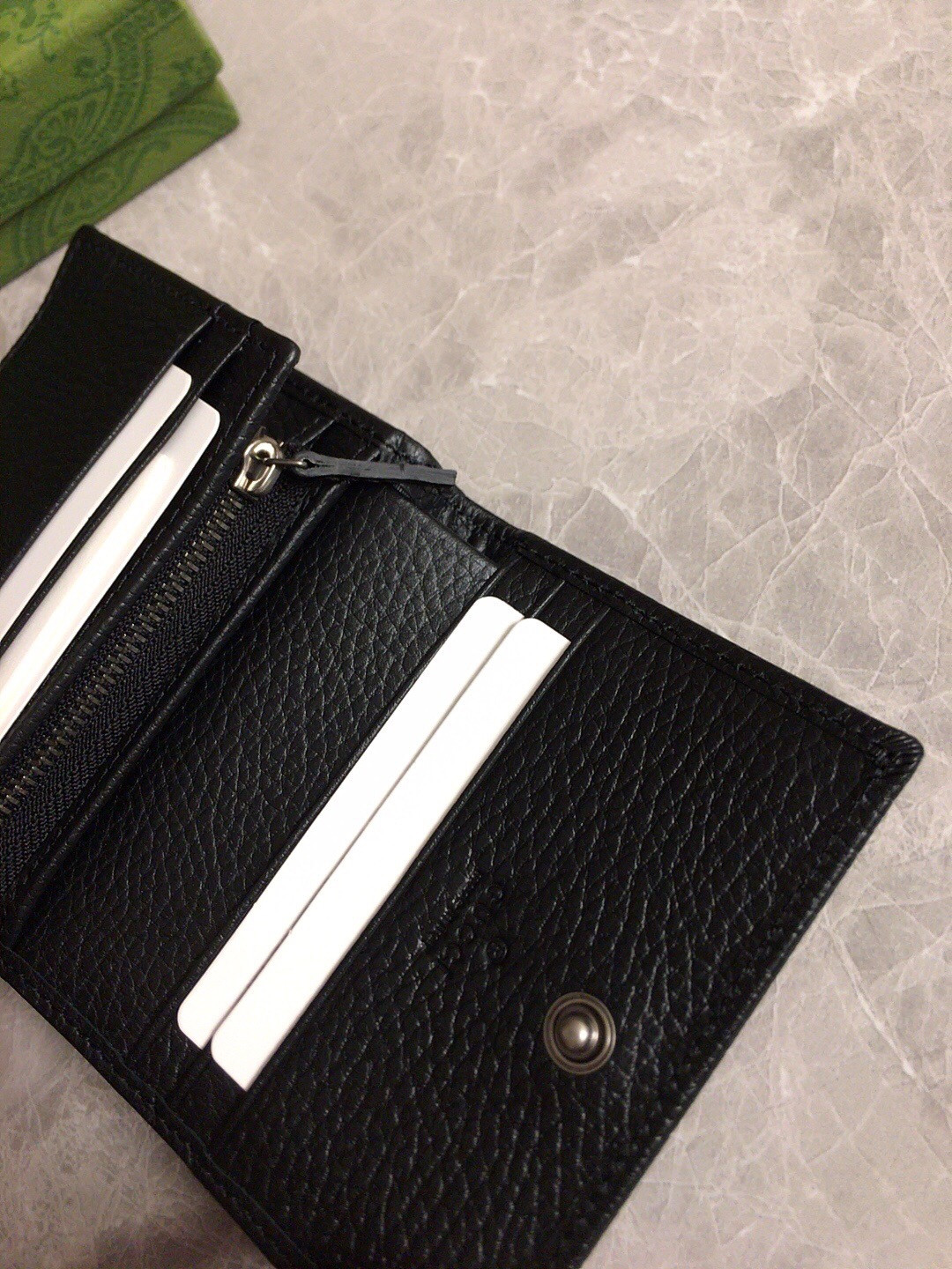 G*u*i huhu card wallet 11x8.5x3cm