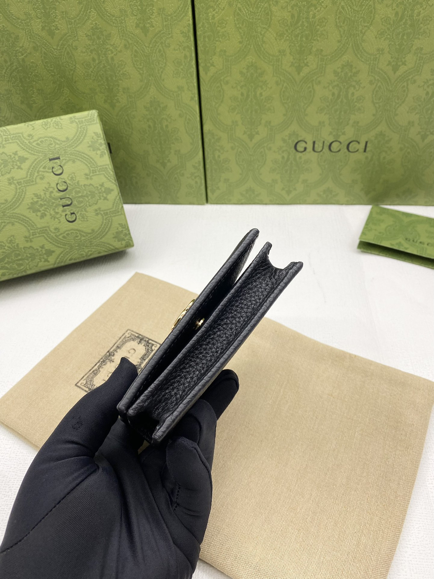 G*u*i huhu card wallet 11x8.5x3cm