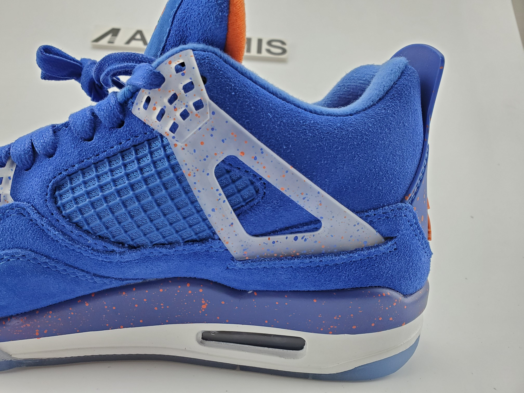 Air Jordan 4