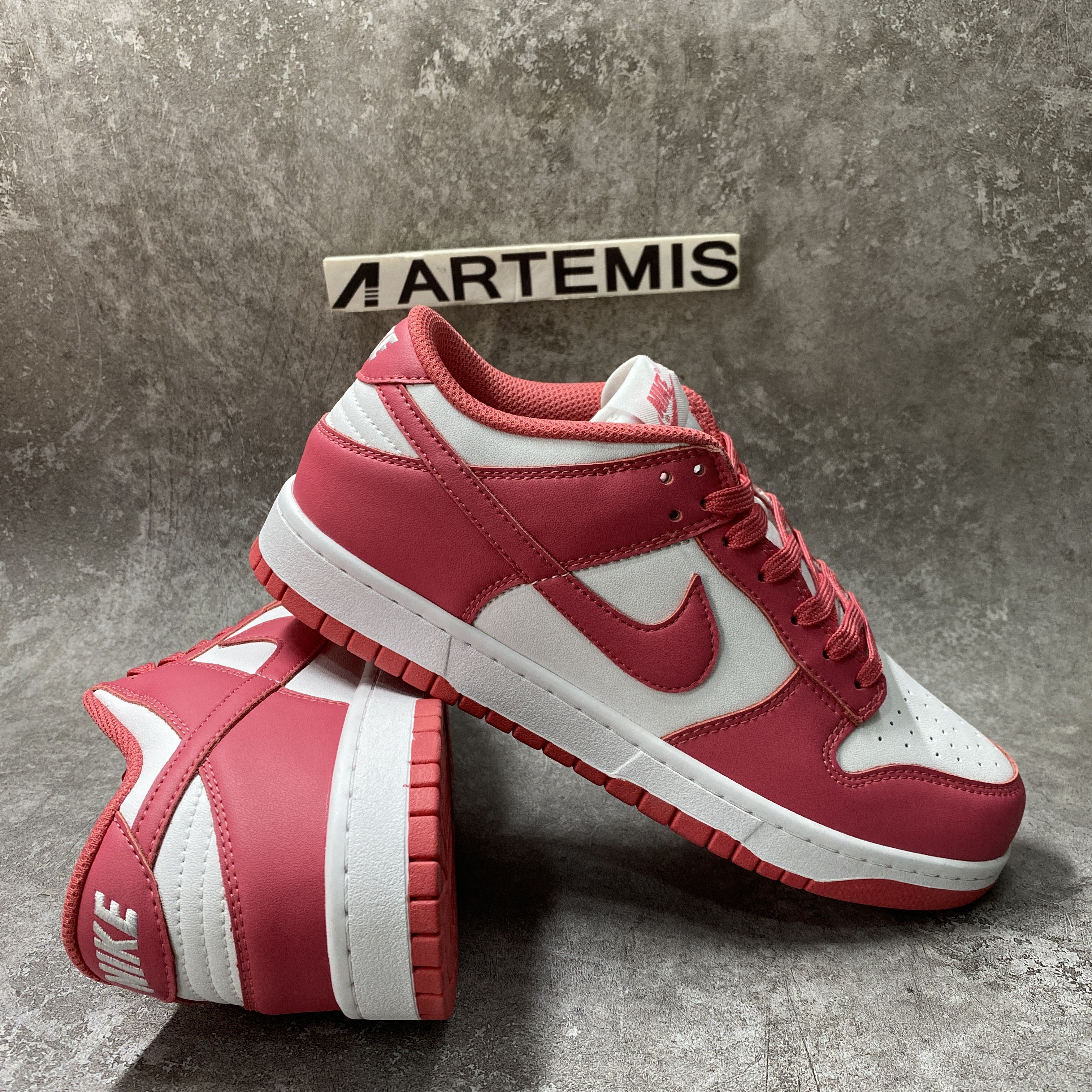 Nike Dunk Low Archeo Pink