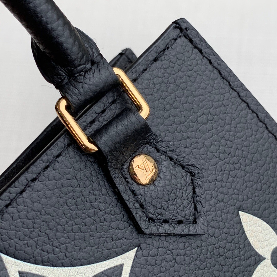 PETIT SAC PLAT M57937