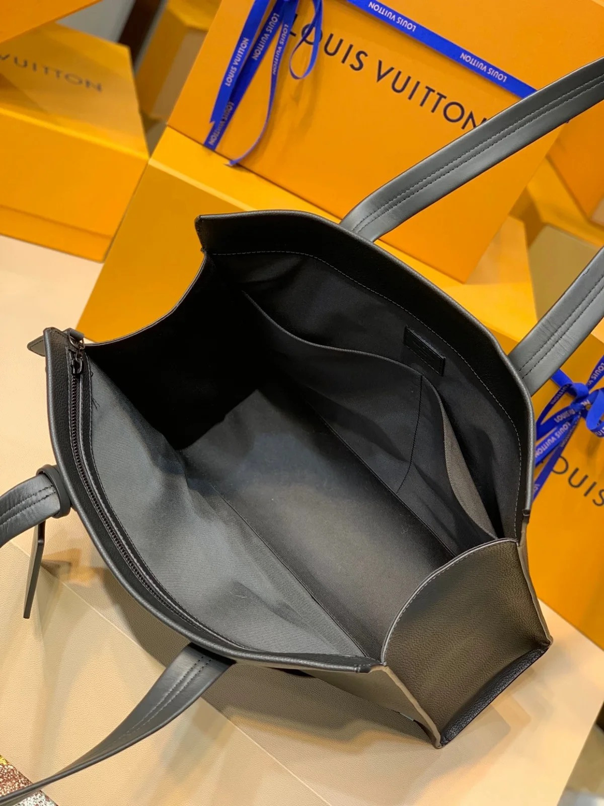 LV TOTE M57308