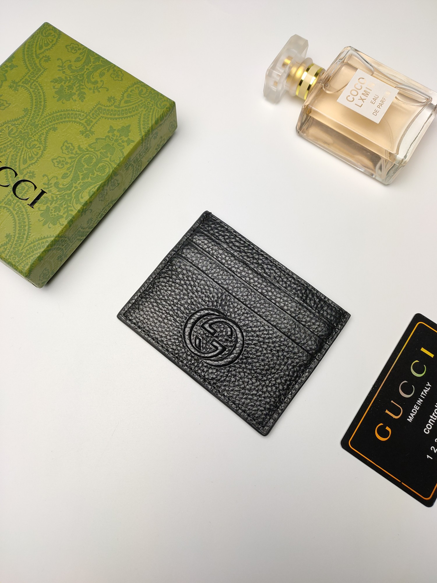 G*u*i gg card case wallet