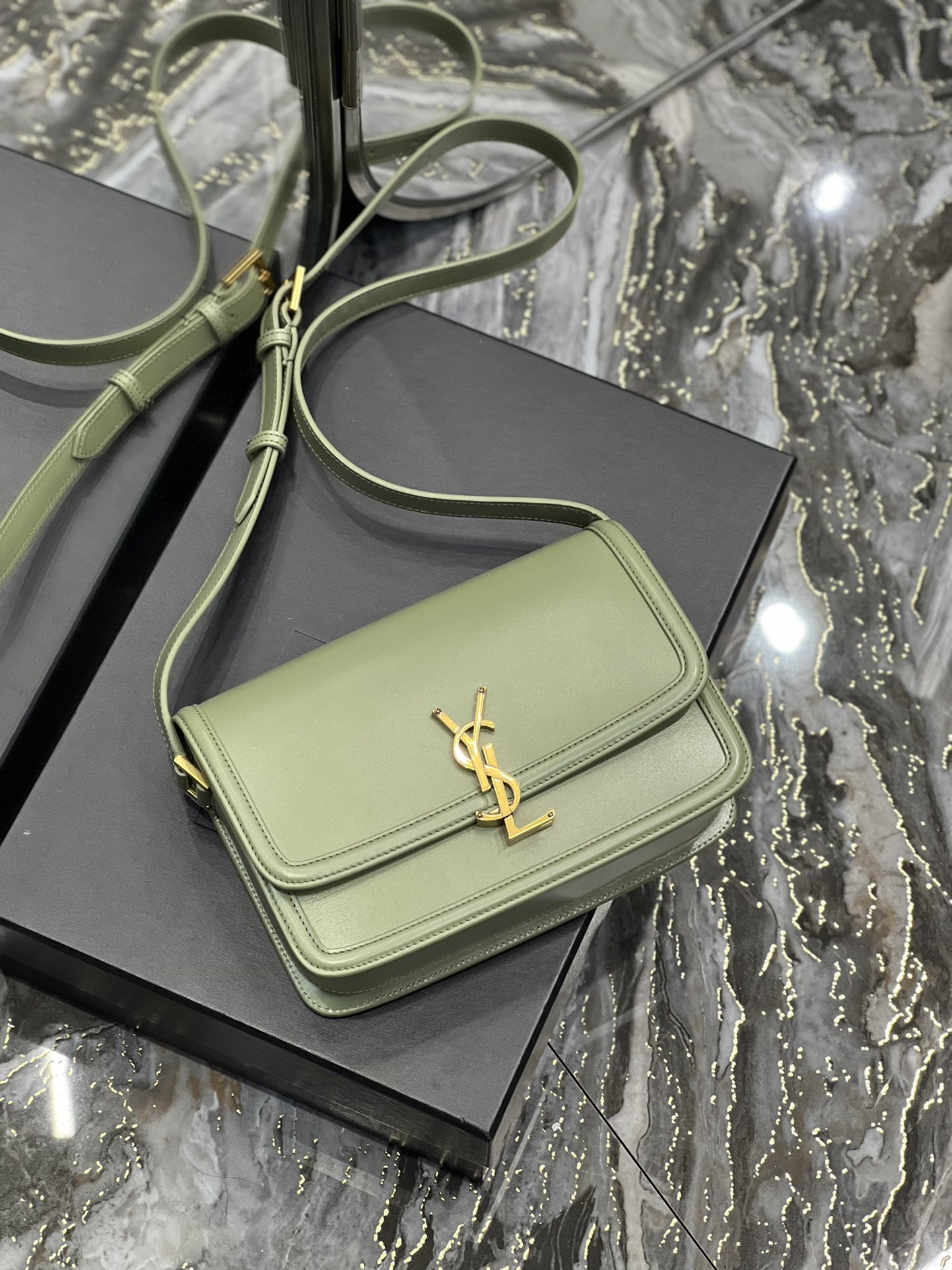 y*l solferino medium satchel in box Sa**t Lau*nt light green 9.1 x 6.3 x 2.4 inches