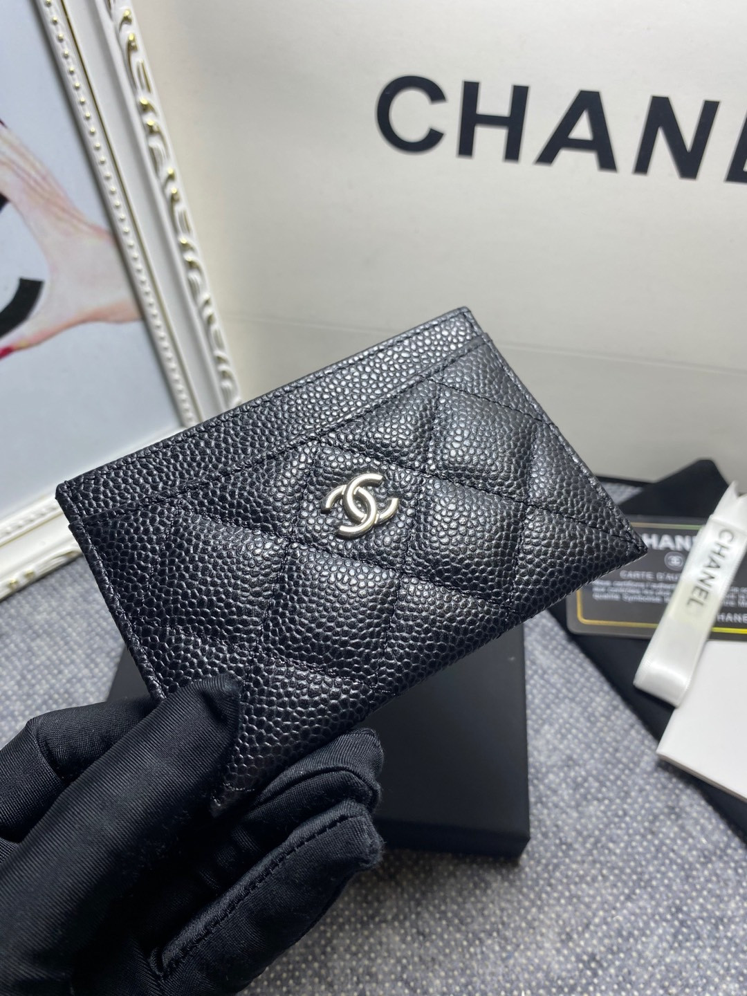 Ch*el card holder 10cm