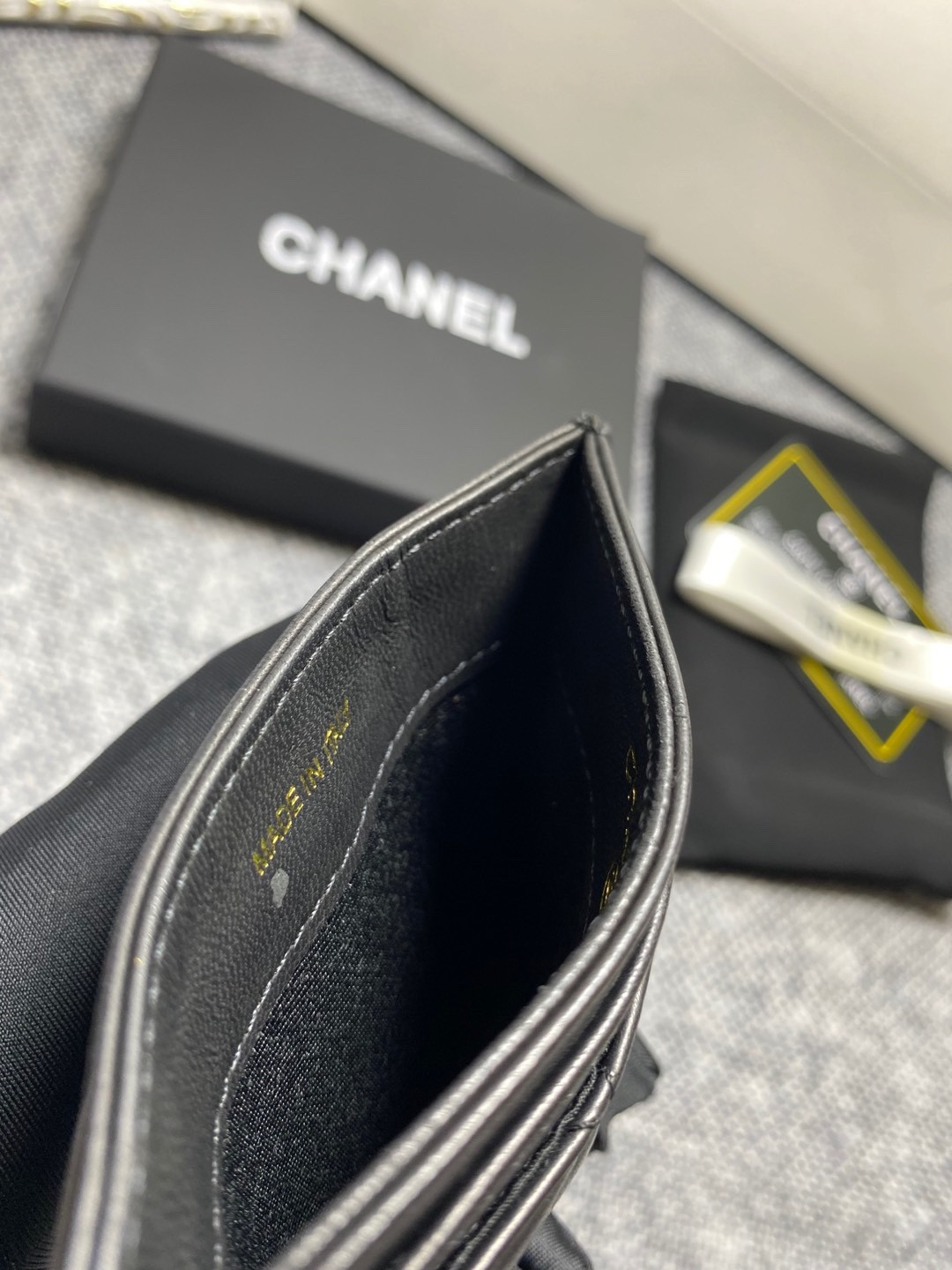 Ch*el card holder 10cm
