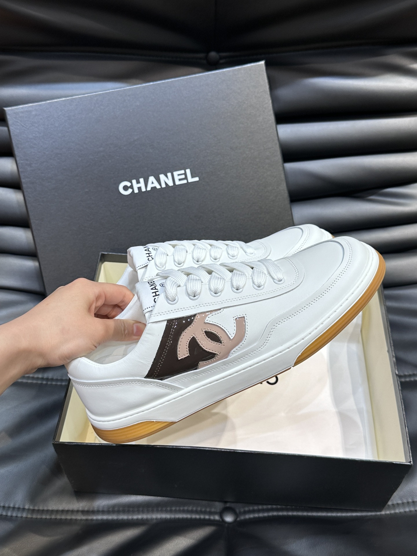 ua Ch*el sneaker calfskin