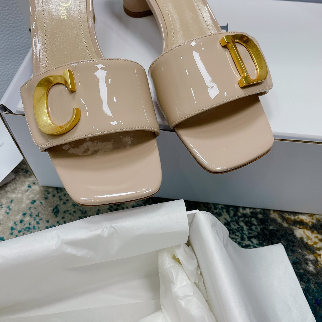 ua D*or or c
