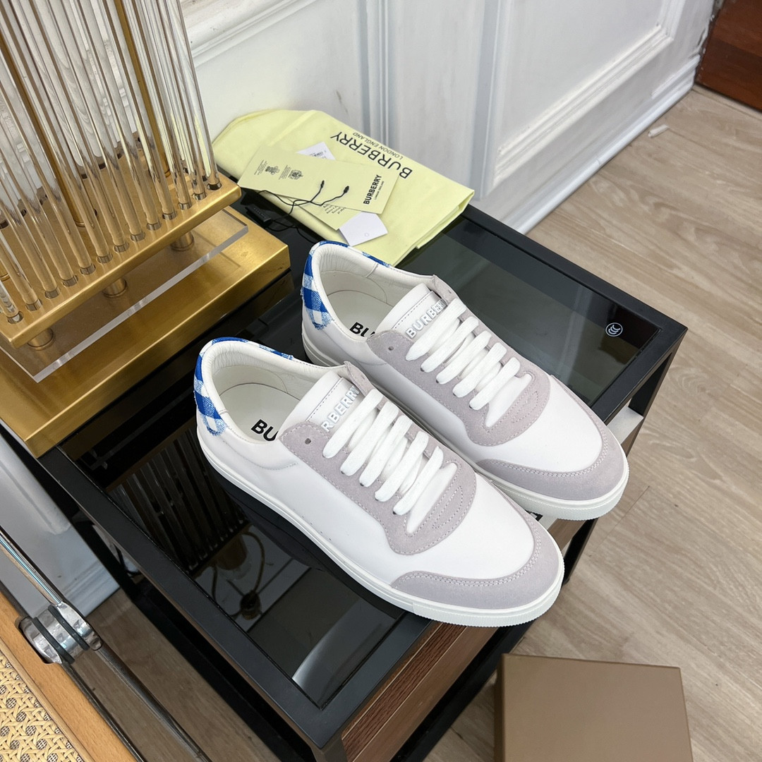 ua B**rry sneakers