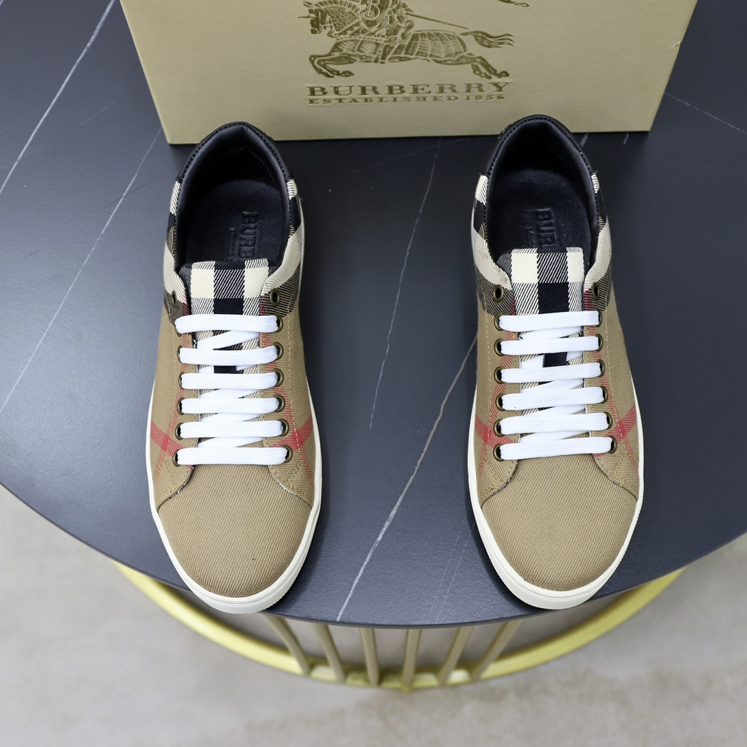 ua B**rry sneakers