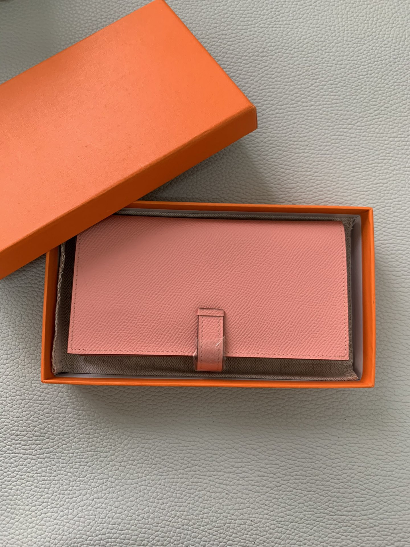 H**me5 long wallet 17.5x9.5cm