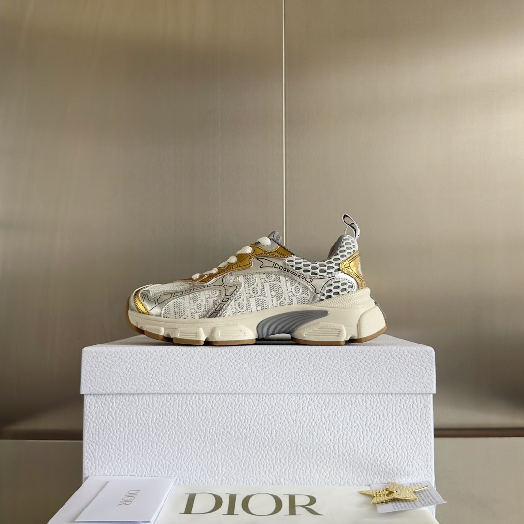 ua D*or vibe sneaker