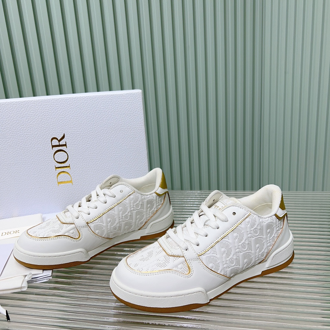 ua D*or one sneaker
