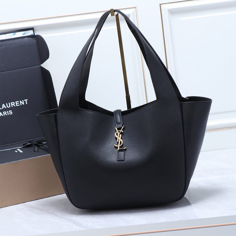 LE 5 A 7 BEA IN GRAINED LEATHER